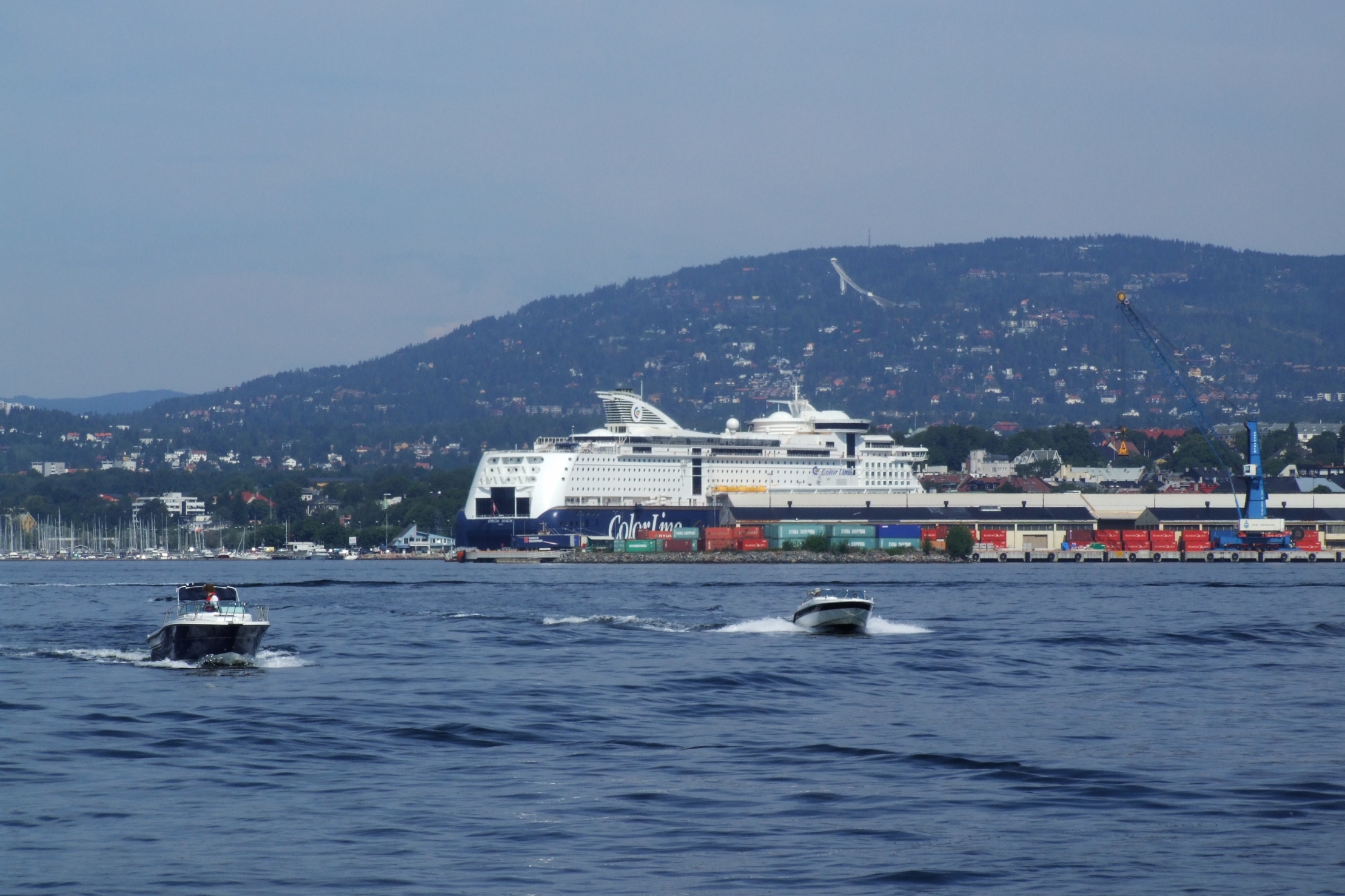 Keltai iš Oslo keltų uosto.jpg